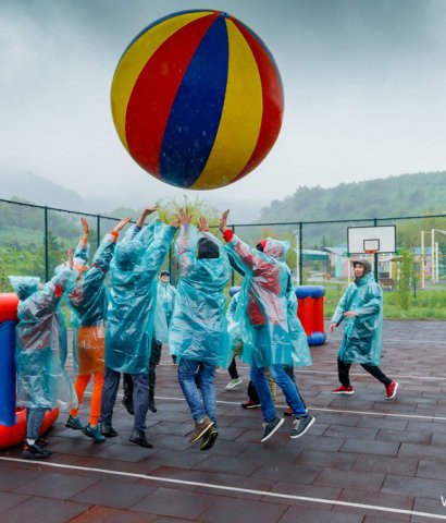 Teambuilding Faceplate